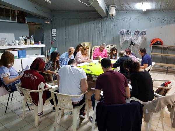 Πρόβες για τις παραστάσεις του Μεσσηνιακού Ερασιτεχνικού Θεάτρου