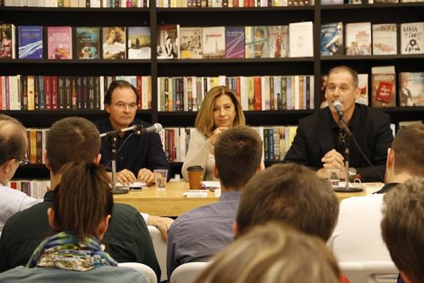 Παρουσιάστηκε στην Καλαμάτα το βιβλίο του Γ. Παπακωνσταντίνου