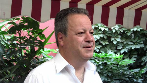 Μπούκλης εναντίον Πουλοκέφαλου για "όψιμη δημοκρατική ευαισθησία"