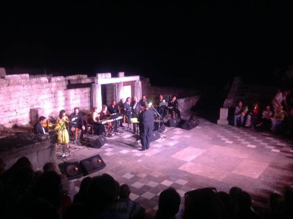 Με επιτυχία η "Η ηχώ του Απόλλωνα" στην Αρχαία Μεσσήνη (φωτογραφίες)