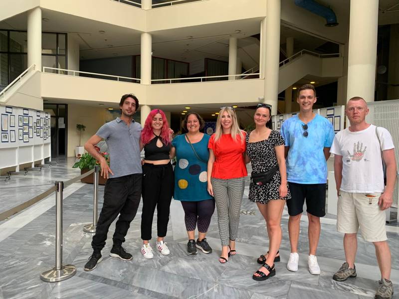 Μαθησιακό πρόγραμμα “Let the Light Flow” στην Καλαμάτα από το "Phaos"