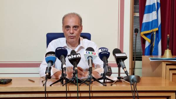 Επίσκεψη Βελόπουλου στην Καλαμάτα: “Το στρατόπεδο να γίνει νοσοκομείο για τη Δυτική Μάνη” (βίντεο)