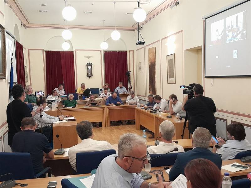 Καλαμάτα: Νέα αντιπαράθεση στο Δημοτικό Συμβούλιο για το αντιπλημμυρικό