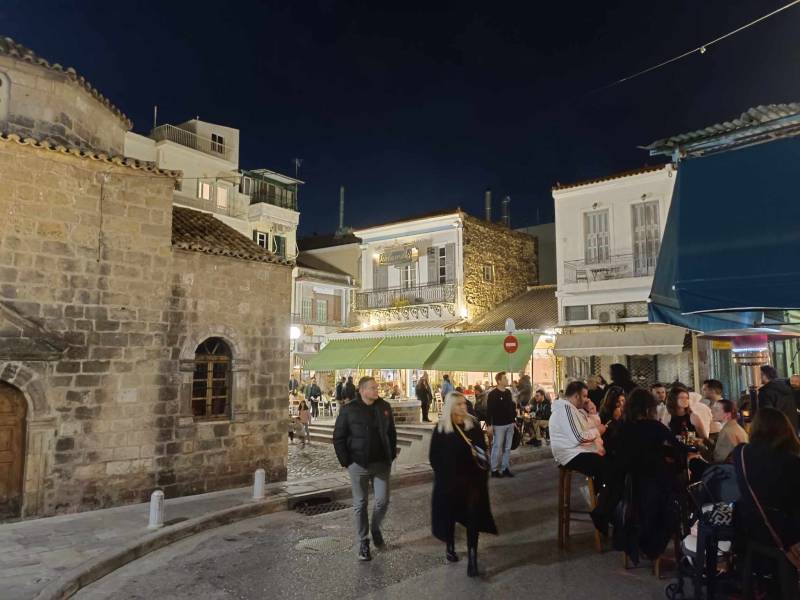 Καλαμάτα: Χαμόγελα στην Εστίαση από τα διαδοχικά τριήμερα - Παράγοντας το Καρναβάλι