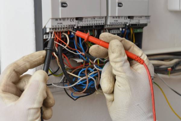 Μεσσηνία: Ηλεκτρολόγος εξαπατούσε εταιρείες κινητής τηλεφωνίας