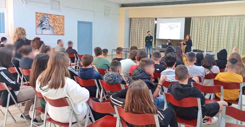 Ενημέρωση μαθητών από αστυνομικούς για τα ναρκωτικά