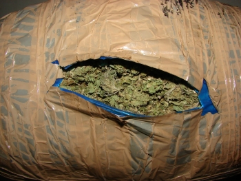 Βρέθηκαν 24 κιλά χασίς στο Λουτράκι