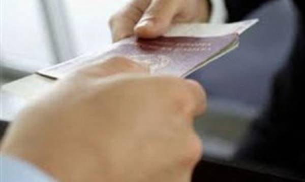 Αφγανοί με πλαστά διαβατήρια στο αεροδρόμιο Καλαμάτας