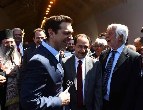 Το τέλος της αυταπάτης φέρνει την Ανάσταση