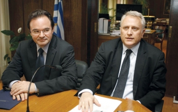 Ραγκούσης - Παπακωνσταντίνου: Οι δήμοι με δικό τους σακί στο μύλο