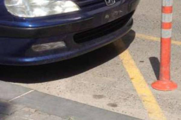 Καλαμάτα: Μόλις 9 παράνομες σταθμεύσεις την εβδομάδα σε θέσεις ΑΜΕΑ!