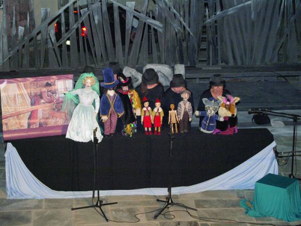 Παράσταση κουκλοθέατρου στο Διαβολίτσι
