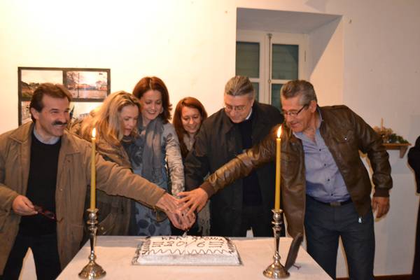 Εκοψε πίτα ο Σύλλογος για την Αναβίωση και Προστασία της Ανω Πόλης Κυπαρισσίας