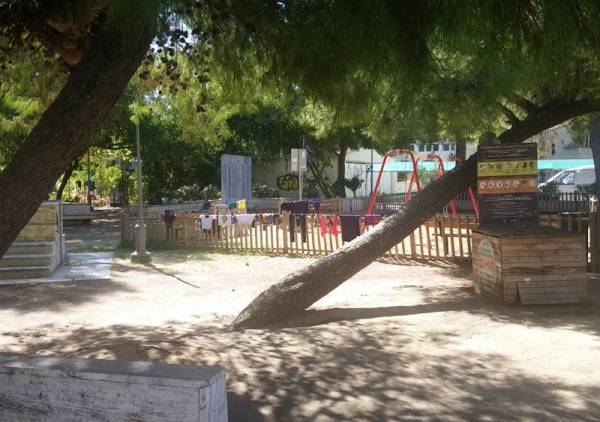 Μπουγάδα σε παιδική χαρά