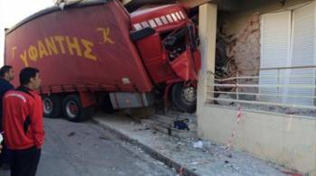 Nταλίκα καρφώθηκε σε σπίτι στη Σπάρτη!