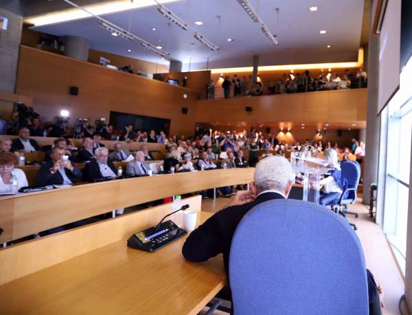 Απαιτείται αποσυμφόρηση των δημοτικών συμβουλίων