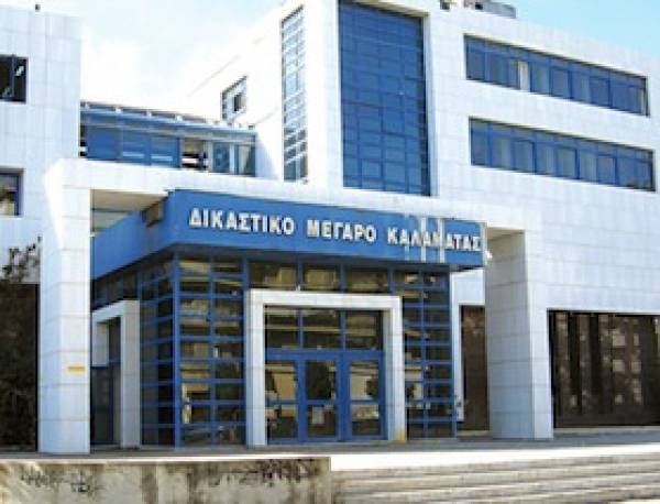 Παραμένει το χρέος μητέρας με 4 παιδιά