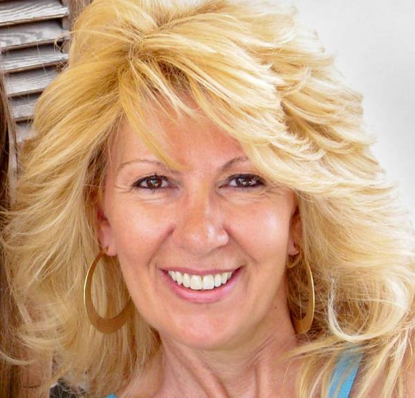 Παρουσίαση βιβλίου της Γιολάντας Τσορώνη - Γεωργιάδη: "Η σύγκρια" στη Μάνη