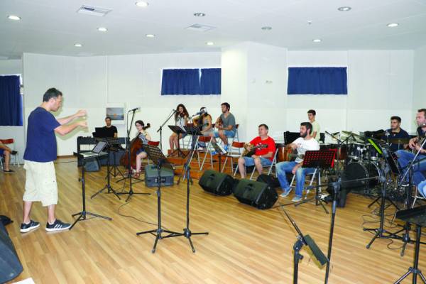 Αφιέρωμα στο Μίκη Θεοδωράκη από το Μουσικό Σχολείο Καλαμάτας (βίντεο)