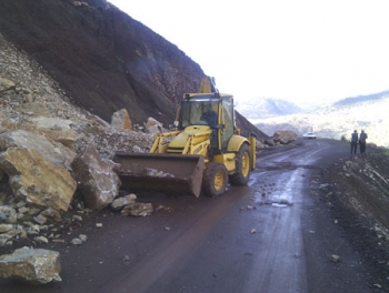Διακοπή κυκλοφορίας στην Ε.Ο. Παραλογγών - Τριποτάμων και εκτροπή από Κοντοβάζαινα
