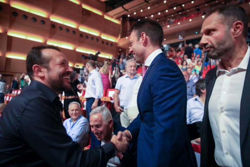 ΣΥΡΙΖΑ: Ο Κασσελάκης “τρώει” τον Φάμελλο – Νέος πρόεδρος της Κ.Ο. ο Νίκος Παππάς (βίντεο)