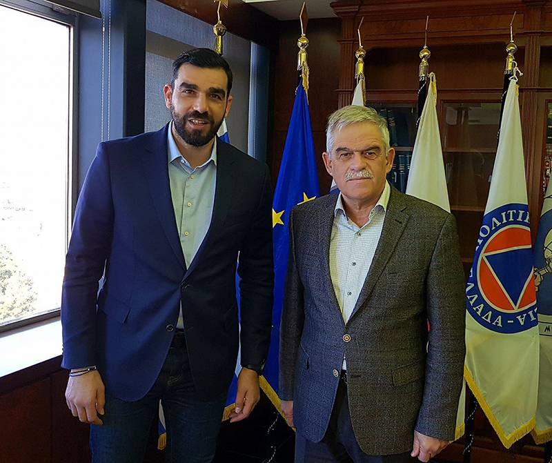 Αστυνομία και Πυροσβεστική θέλει στο στρατόπεδο ο Κωνσταντινέας