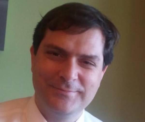 Γιάννης Μαγγανάς: "Ανατροπή των καθεστωτικών ανδρείκελων το διακύβευμα"