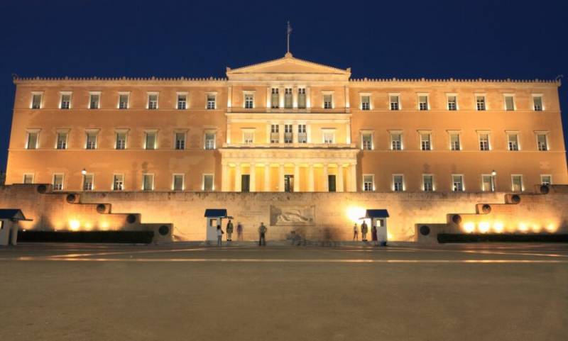 Τηλεφώνημα για βόμβα στη Βουλή - Δεν προέκυψε ύποπτο αντικείμενο