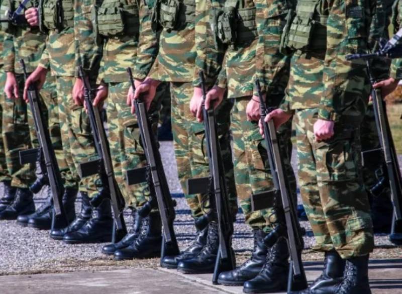 Ένστολοι: Αυξήσεις έως 20% σε τρεις φάσεις, το νέο μισθολόγιο (Βίντεο)