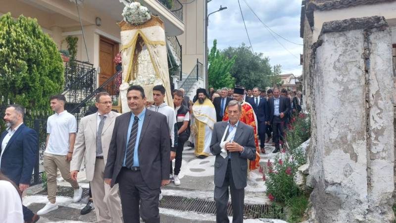 Πλήθος κόσμου στη Θουρία για τον «Μαη-Θανάση»