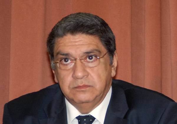 Πέθανε ο Βασίλης Μαγγίνας