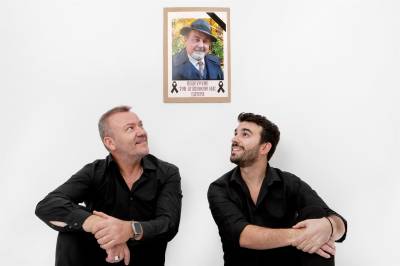 Στην Καλαμάτα η μαύρη κωμωδία &quot;Εκ του Πατρός γεννηθέντα&quot;