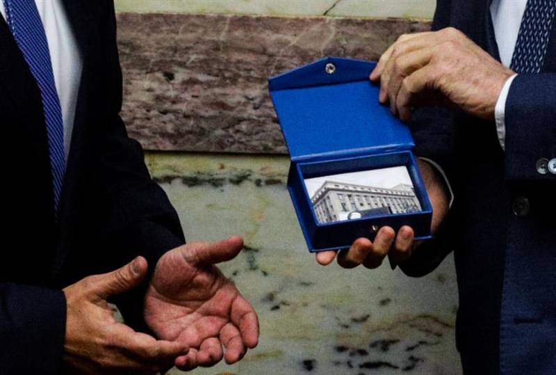 Προϋπολογισμός 2022: «Μάχη» κυβέρνησης - αντιπολίτευσης στη Βουλή