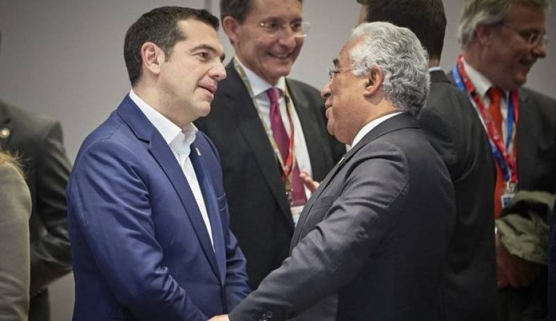 Από τα ευρωπαϊκά σαλόνια στα… δημοτικά αλώνια