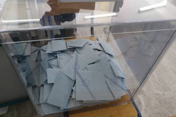 “Των φρονίμων τα παιδιά...”