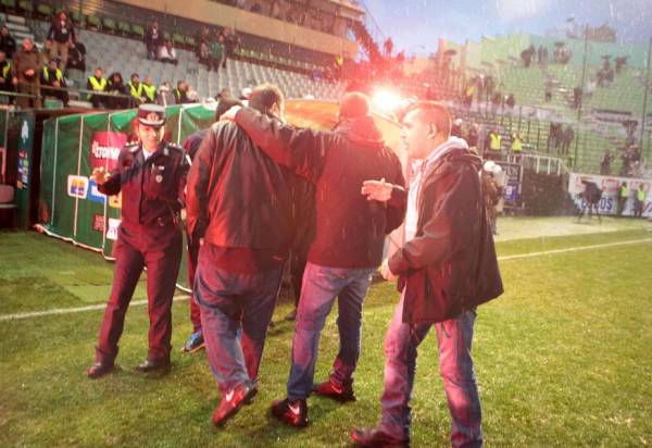 Η "κοινωνική χρεοκοπία" εκτρέφει τη βία