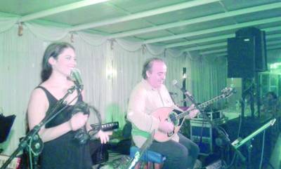 Διασκέδασαν με τον Μπάμπη Τσέρτο