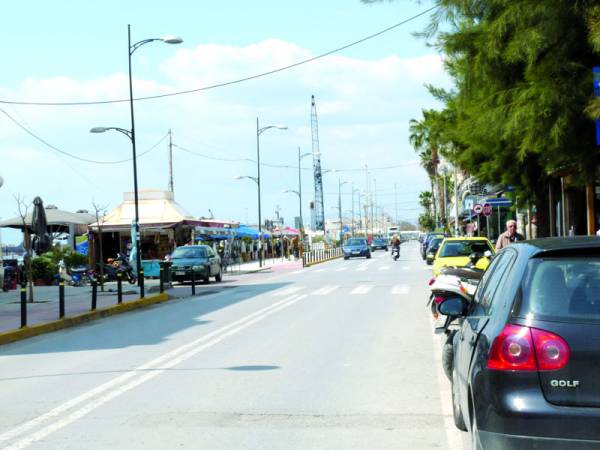 “Μονοδρόμηση της Ναυαρίνου από Ακρίτα έως Τσαμαδού”, προανήγγειλε ο Δ. Δημόπουλος