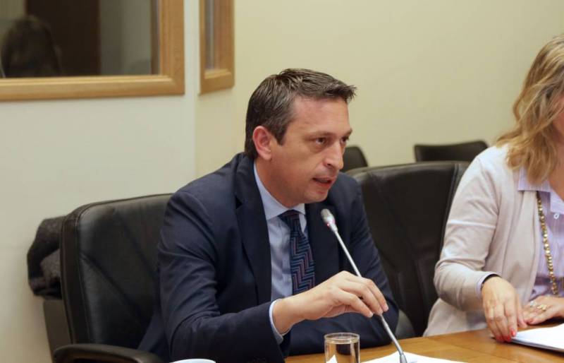 Μαντάς για αναδιαρθρώσεις σε σύκα και σταφίδα