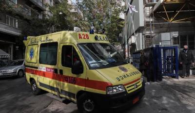 Παγκράτι: Οδηγός μηχανής ξυλοκόπησε 36χρονη επειδή αργούσε να παρκάρει! (βίντεο)