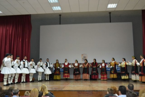 Φωτογραφίες από την εκδήλωση της Σχολής Χορού Κυπαρισσίας