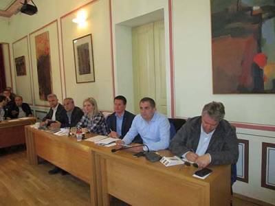 Οικονομάκου - Καμβυσίδης είπαν "όχι" στο Νίκα για τις θέσεις που τους πρότεινε (βίντεο)