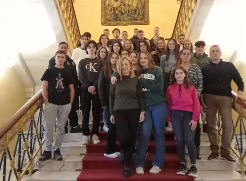 Δράξασθε παιδείας!