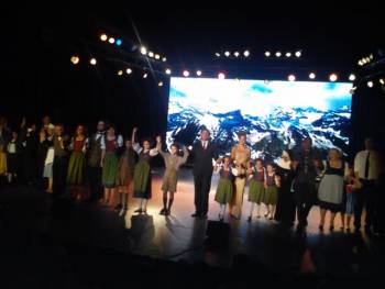 Καταπληκτικές ερμηνείες στη "Μελωδία της Ευτυχίας" στην Καλαμάτα (βίντεο)