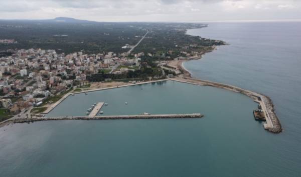 Απαντήσεις για το λιμάνι Κυπαρισσίας