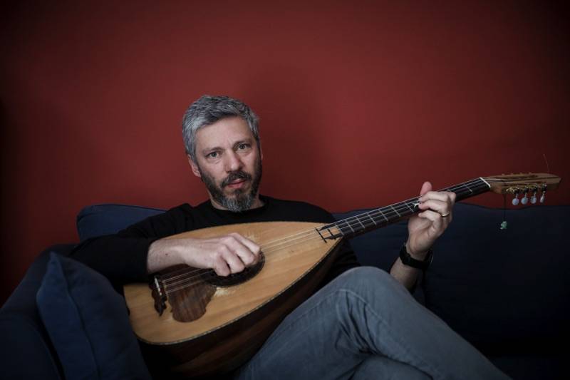 Ο Αλκίνοος Ιωαννίδης στο Ανοιχτό Θέατρο Μηλέας