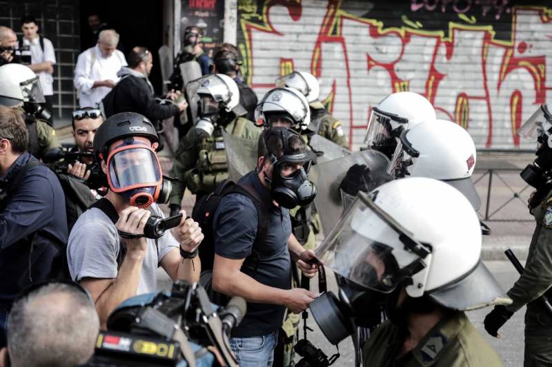 ΣΥΡΙΖΑ: "Αυταρχικός κατήφορος της κυβέρνησης για να συγκρατήσει το ακροδεξιό ακροατήριο"