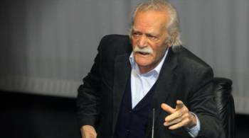 "Παρών" στην πρώτη συνεδρίαση του Ευρωκοινοβουλίου ο Γλέζος