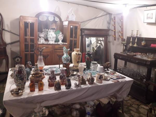 Μεγάλο παζάρι αντικών στην Ανω Πόλη Κυπαρισσίας