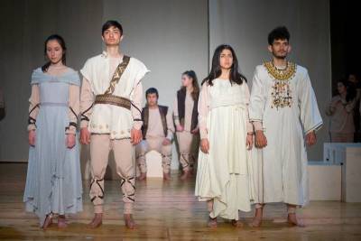 "Το σκλαβί" ζωντάνεψε από την Πειραματική Σκηνή Καλαμάτας